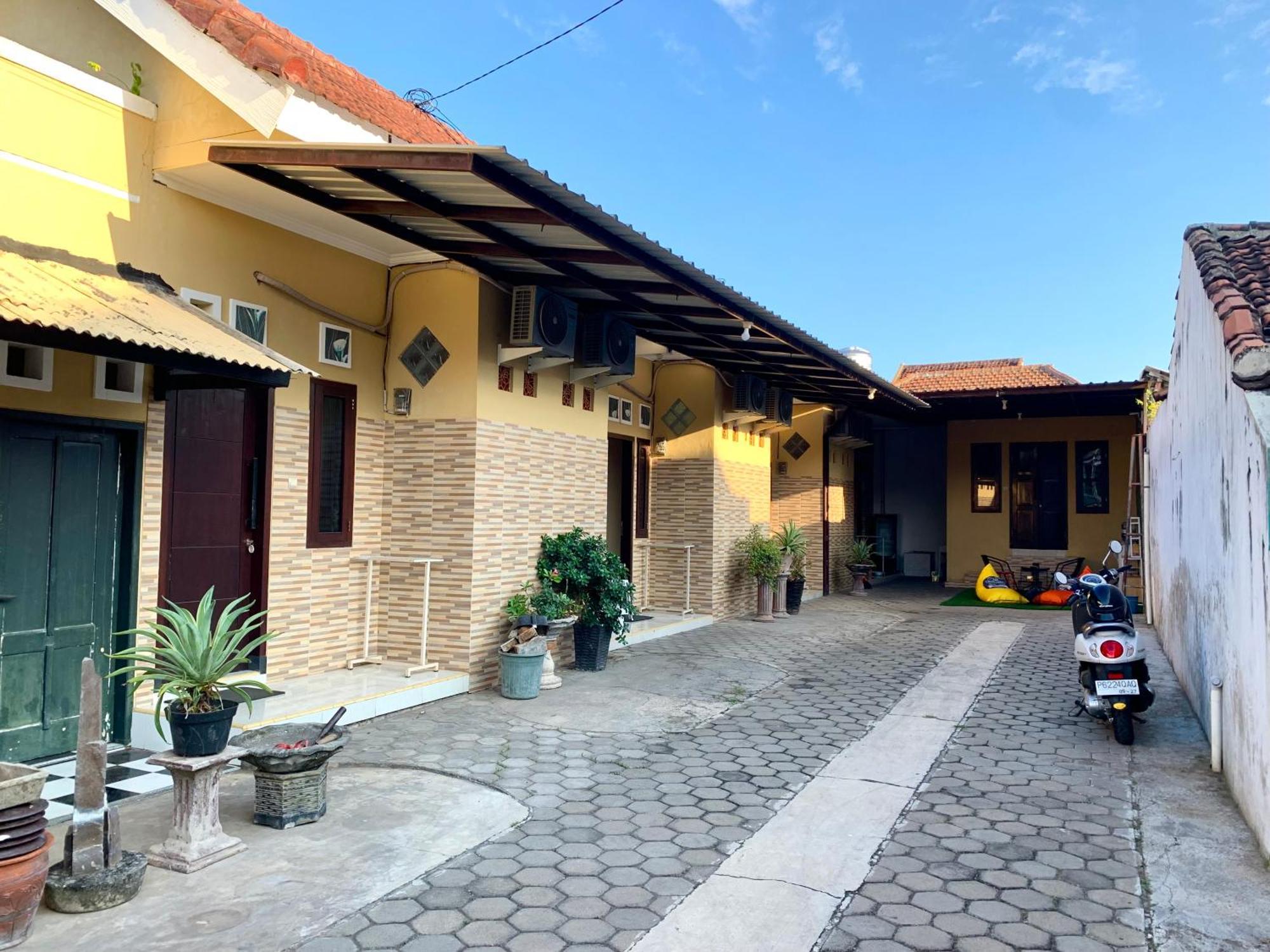 Offspring Ijen Hostel Banyuwangi Extérieur photo